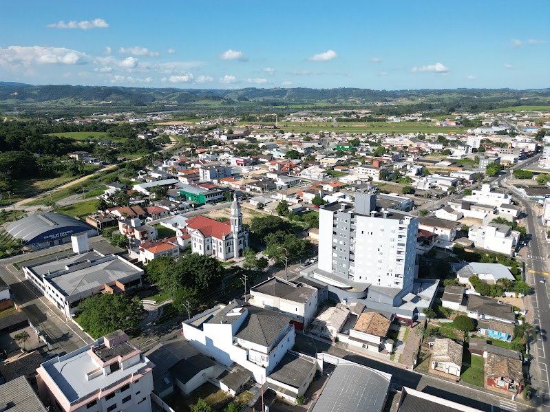Giassi aberto no feriado de Morro da Fumaça