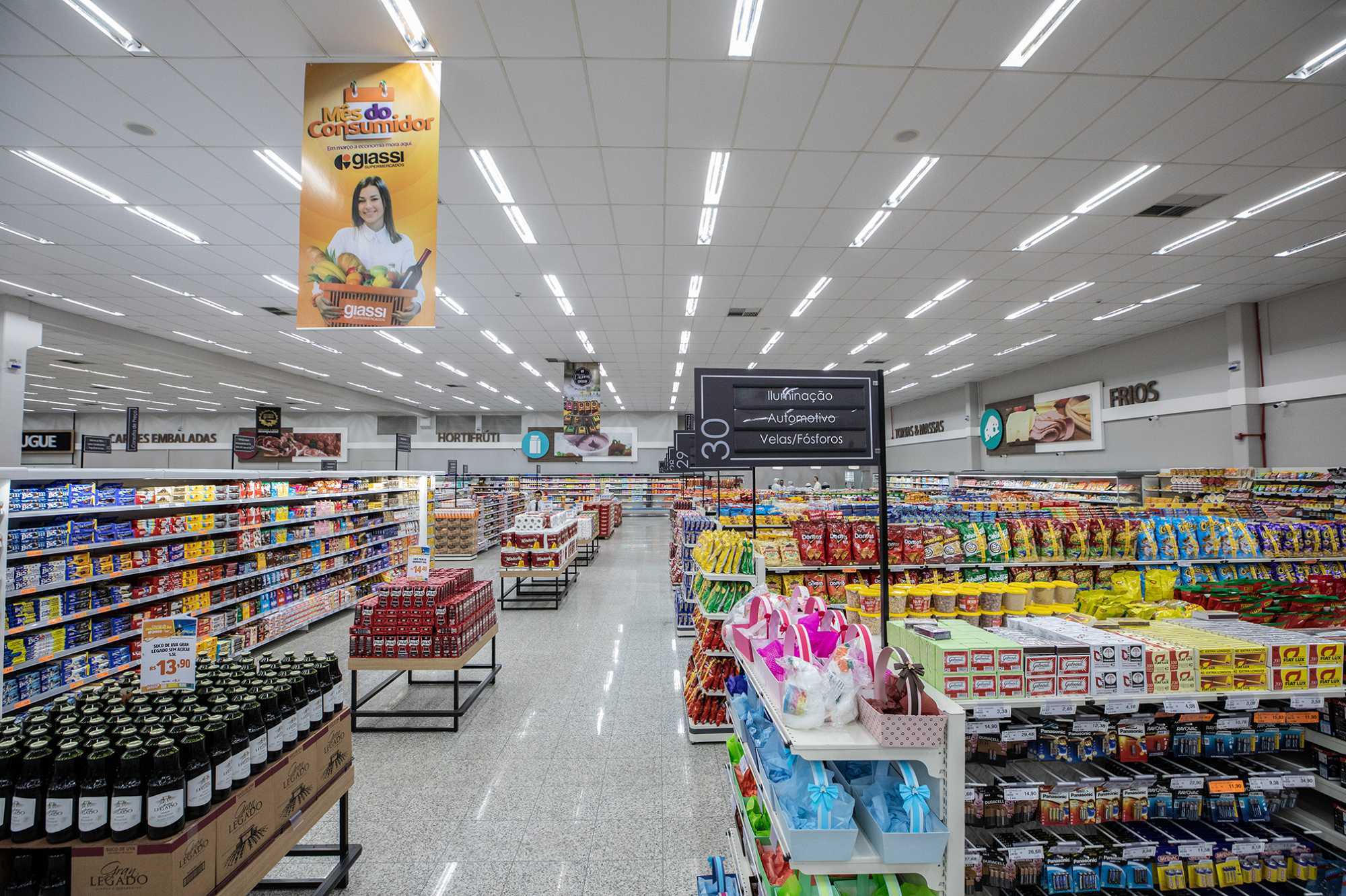 Horários das lojas no feriado de 01/05