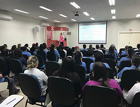 Central promove palestra do Outubro Rosa