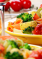 Salada de penne com legumes grelhados