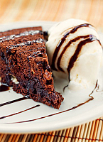 Brownie de chocolate com sorvete