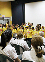 Colaboradores da Rede Giassi visitam Bairro da Juventude