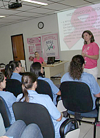 Mulheres orientadas pela Rede Feminina na Central  