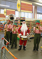 Banda do Papai Noel no Giassi Içara