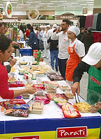 Clientes participam de café no Giassi Vila Moema