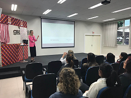 Central promove palestra do Outubro Rosa