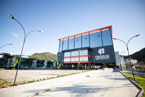 Giassi Florianópolis aberto no feriado de 23/03